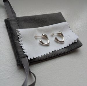 NEW 925 Sterling Silver Korean Earrings Heart Shaped